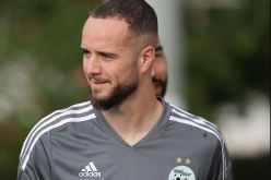 فيكتور لكحل يغادر تربص الخضر