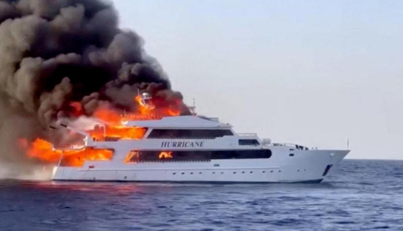 مصر: مقتل 3 سياح بريطانيين في حريق زورق