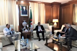 عرقاب يناقش إنشغالات ساكني ميلة بخصوص الكهرباء والغاز