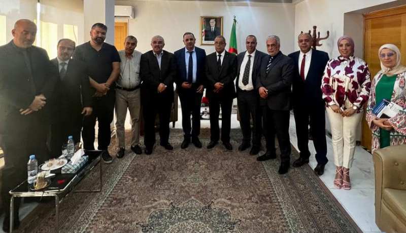 وزير الصناعة يؤكد القضاء على البيروقراطية التي تواجه المستثمرين الجزائريين