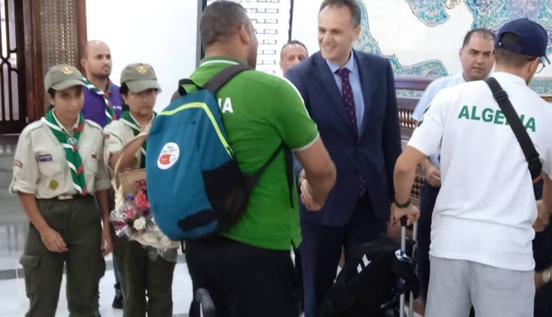 بالصور.. الوزير حماد يستقبل أبطال ذوي الهمم الجزائريين