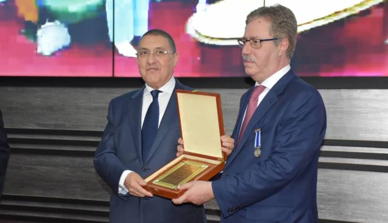 وزير الداخلية: السلطات العليا للبلاد تولي أهمية كبيرة لجهاز الشرطة