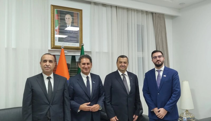 عرقاب يبحث تعزيز الإستثمار في الطاقات المتجددة مع المدير العام لـ“إيرينا”