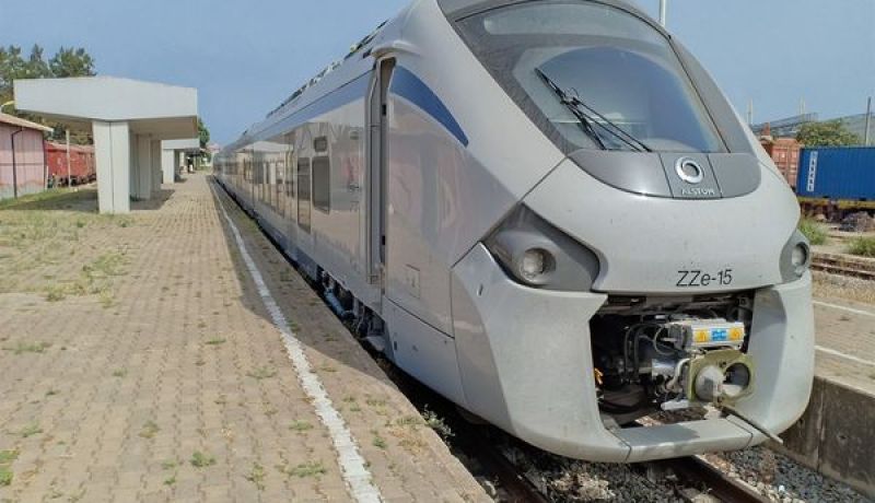 إستئناف نقل المسافرين عبر قطار “كوراديا” لخط بشار- وهران