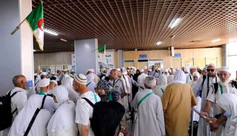 عودة أول فوج من الحجاج إلى وهران