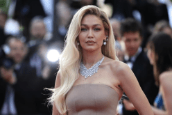 القبض على جيجي حديد في المطار لحيازتها الممنوعات!