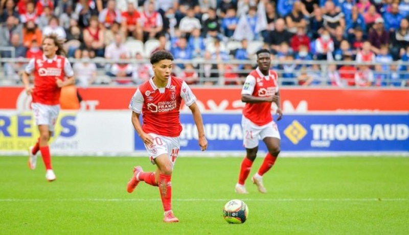 إيلان قيس قبال ينضم لصفوف أفسي باريس