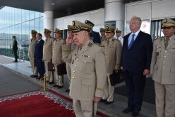 الفريق أول شنڨريحة يصل إلى موسكو