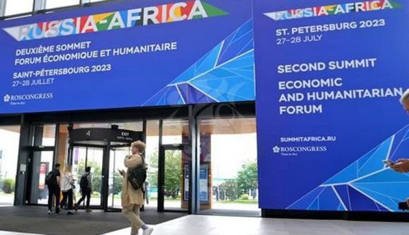 إفتتاح أشغال قمة “روسيا-إفريقيا” بسانت بطرسبرغ بمشاركة الوزير الأول