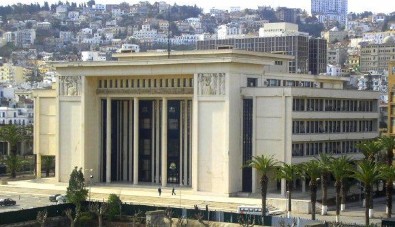 المؤتمر الإستثنائي للإتحاد العام للعمال الجزائريين يومي 23 و24 جويلية