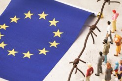 الاتحاد الأوروبي يوقع صفقة بمليار يورو مع تونس لمكافحة الهجرة غير النظامية