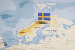 السويد تشدد قواعد الهجرة على هذه الفئة