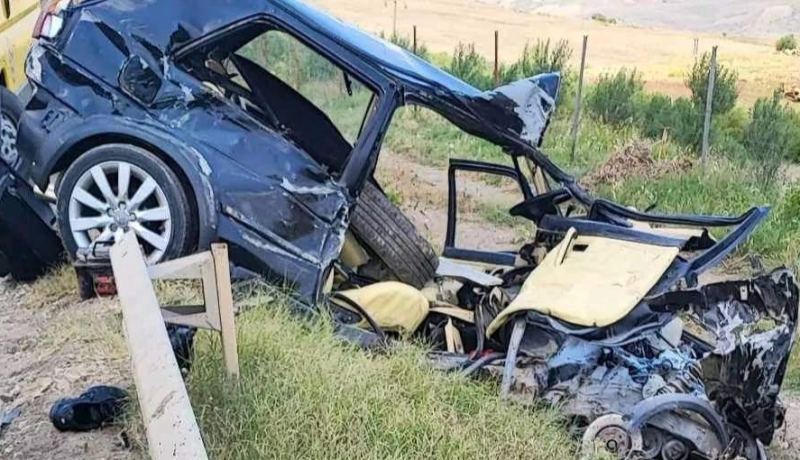 بسكرة.. وفاة شخصين في اصطدام سيارة وشاحنة