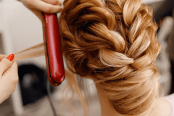 شابة مهددة بالحبس بعد إستيلائها على معدات حلاقة بصالون في العاصمة