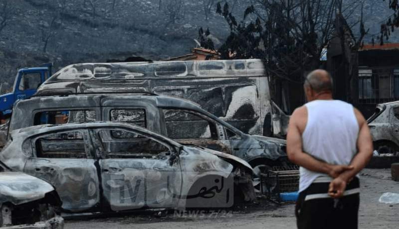 صور مؤثرة التقطتها كاميرا النهار أونلاين.. بجاية تلتحف السواد
