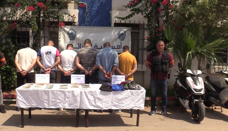 استولوا على مجوهرات.. الإطاحة بعصابة تسرق المنازل في العاصمة من  بينهم قاصر