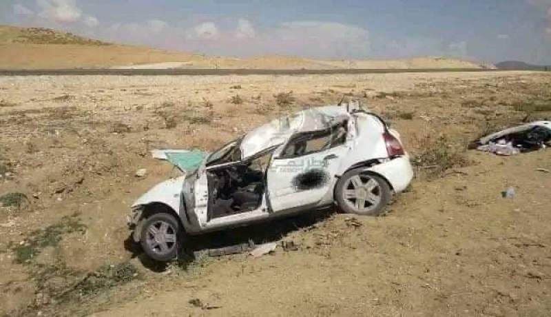 خنشلة: وفاة إمرأة وإصابة شخصين في إنحراف وإنقلاب سيارة بالرميلة