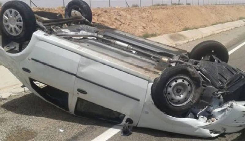 مصرع طفلة وإصابة 3 آخرين في انقلاب سيارة بوهران