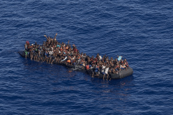 مثول 7  مهاجرين غير شرعيين أمام نيابة محكمة شراڨة