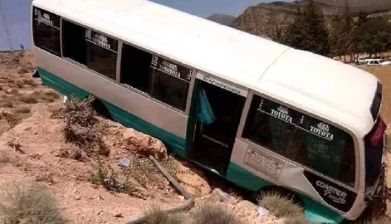 عين تموشنت: 8 إصابات في حادث إنحراف وإنقلاب حافلة
