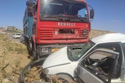 البويرة: 5 جرحى إثر اصطدام بين سيارة وشاحنة بالأخضرية