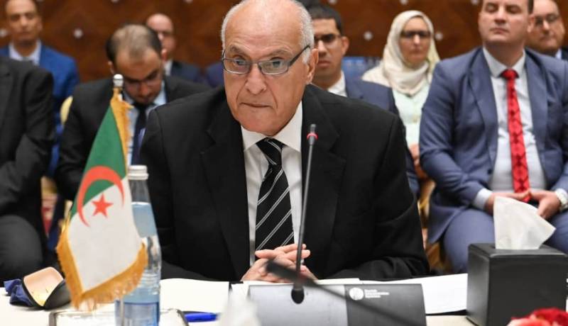 وزير الخارجية يلتقي مسؤولين رفيعي المستوى بالبيت الأبيض ووزارة الخارجية الأمريكية
