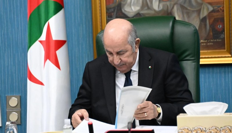 رئيس الجمهورية يترأس اجتماع اللجنة العليا لمراقبة التصاريح الجمركية و العمليات التجارية