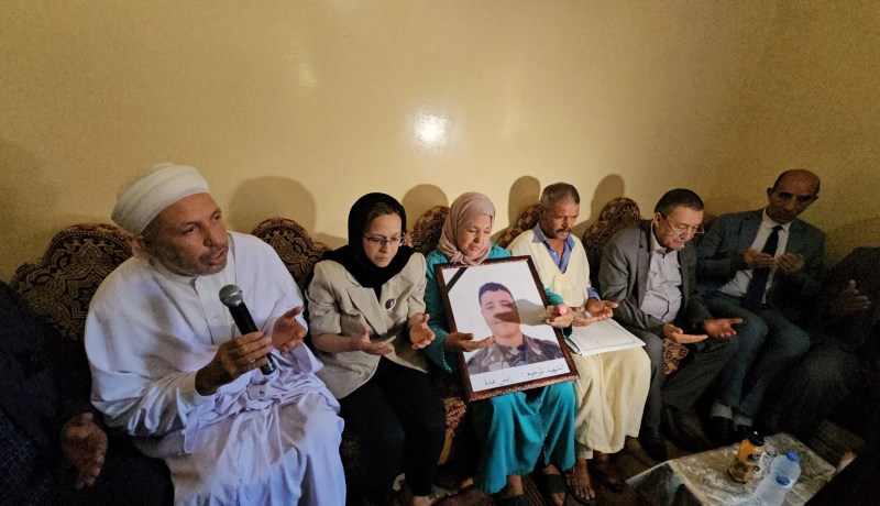 غليزان.. وزيرا الداخلية والتضامن يعزيان عائلة الشهيد الرايس عدة