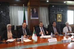 عرقاب يتباحث سبل التعاون المنجمي مع مسؤولي مؤسستين روسيتين