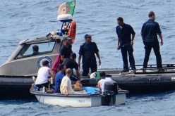 الطارف: احباط هجرة سرية لـ 18 شخصا وحجز قاربين تقليديي الصنع بشاطئ الدراوش