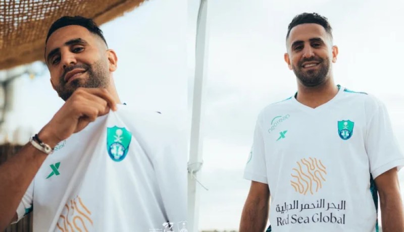 محرز أساسي في أول مباراة تحضيرية مع الأهلي
