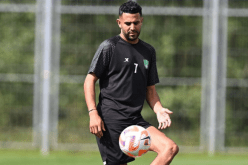 محرز أساسيا في مباراة الأهلي السعودي والطائي