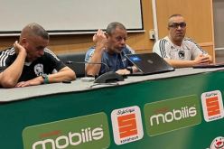 فوج من الدوليين السابقين في تربص للحصول على شهادة “كاف أ”