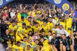 بالفيديو.. رونالدو يصنع الحدث في احتفالاته باللقب مع النصر
