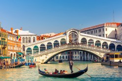 اليونسكو تضع مدينة البندقية الإيطالية ضمن قائمة المخاطر