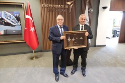 الجزائر وتركيا يبحثان سبل التعاون في الميدان العسكري