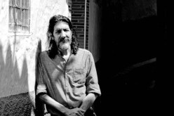 العربي طرقان يصل للجزائر ويُصرح: شُعوري في بلدي مُختلف