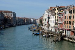 الرئيس الإيطالي يدعو أوروبا لدعم الهجرة الشرعية