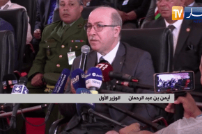 الوزير الأول يشدد على ضرورة توفير استراتيجية صيانة آنية ومفعلة للطريق السيار شرق غرب