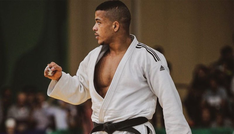 بالفيديو.. الجزائري دريس مسعود يبلغ نهائي الجائزة الكبرى للجيدو