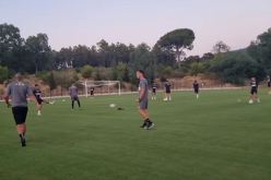 الكناري يخوض أول حصصه التدريبية بـ”طبرقة” التونسية