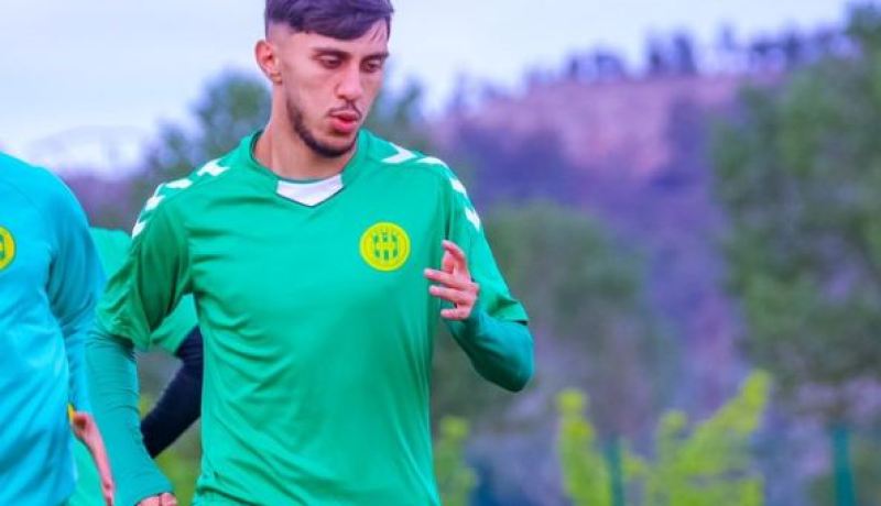 شبيبة القبائل تعلن فسخ عقد حذيفة عرفي