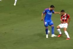 بالفيديو.. مراوغة عطال لريان شرقي تصنع الحدث