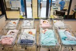 بعد 65 عاما.. رجلان يكتشفان أنه تم تبديلهما عند الولادة