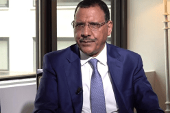 المجلس العسكري في النيجر يعتزم محاكمة بازوم بتهمة الخيانة العظمى