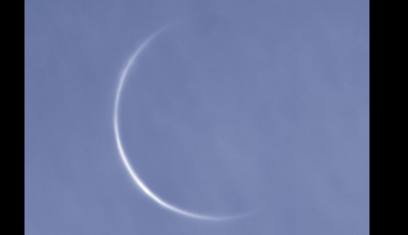 صُور مبهرة لهلال كوكب الزهرة يوم الاقتران