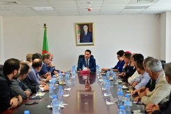 وزير الاتصال يجتمع بمدراء ومسؤولي المواقع الإلكترونية