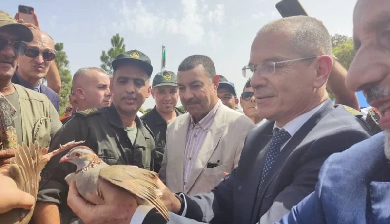 وزير الفلاحة يدعو الصيادين إلى ضرورة احترام مخطط الصيد لكل ولاية