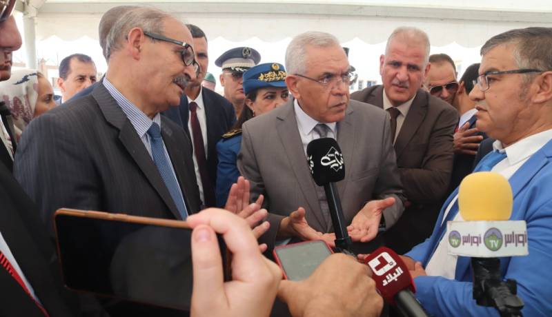 وزير العدل يتفقد مشروع البيئة المفتوحة بتيارت