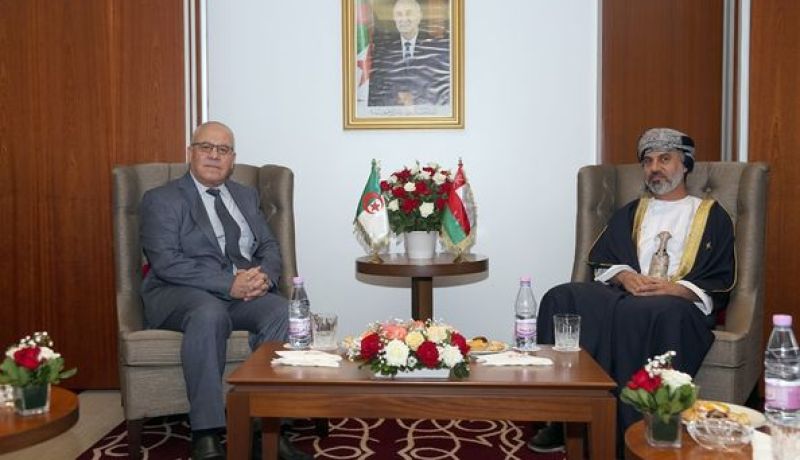 الشراكة في مجال النقل.. محور لقاء شرفة مع رئيس مجلس الشورى العماني